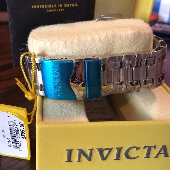 Brand new Invicta watch - never worn - Picture 2 of 3